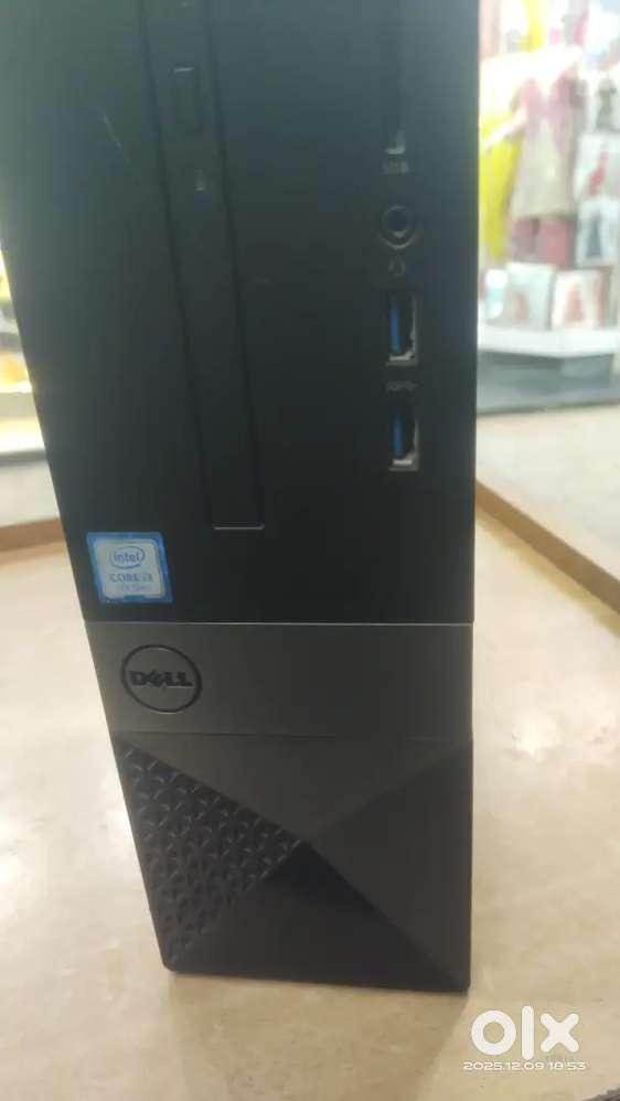 Dell pc branded .i3. 7th gen 8gb ram 256sd with dell monitor 19.5 inch