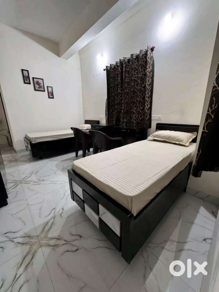 Urban nest Boys PG in Kharadi