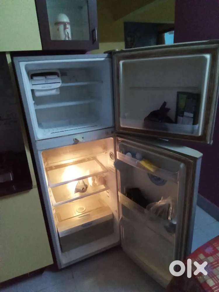 L G fridge  280 ltr