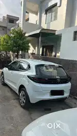 Tata Altroz 2022 Petrol 16000 Km Driven