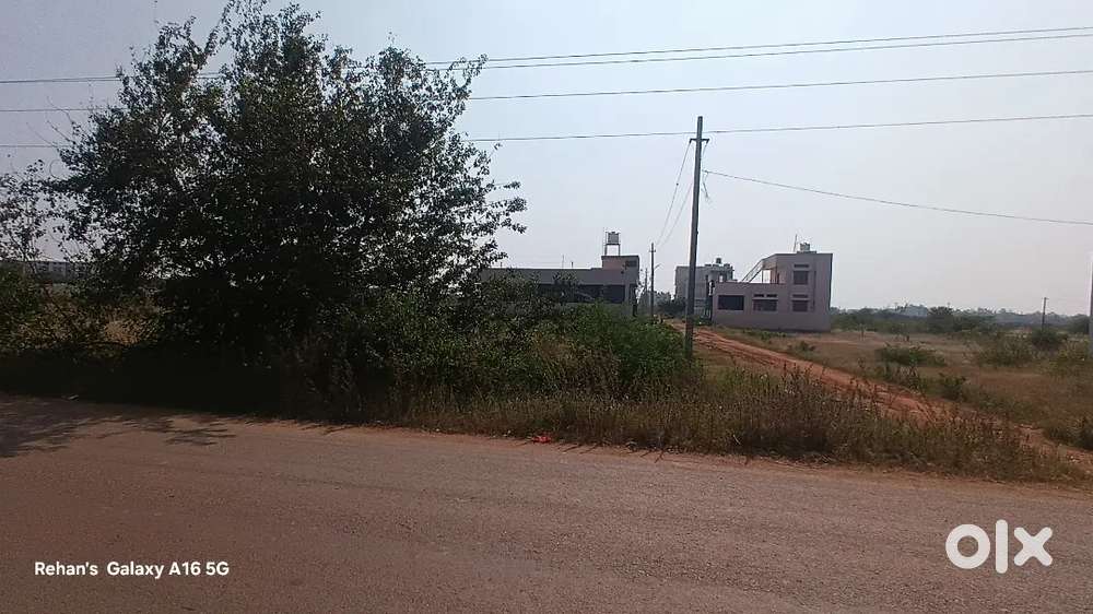 Open plot for rent (corner plot)