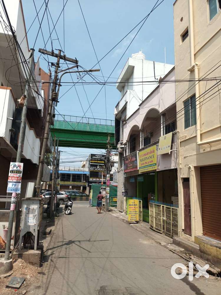 Commercial 3 floor building for rent crosscut gandhipuram