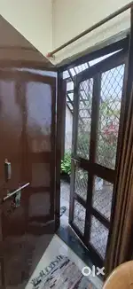Room for rent Near Prestige and The hub (Bed + Table + RO+ 2 chairs )