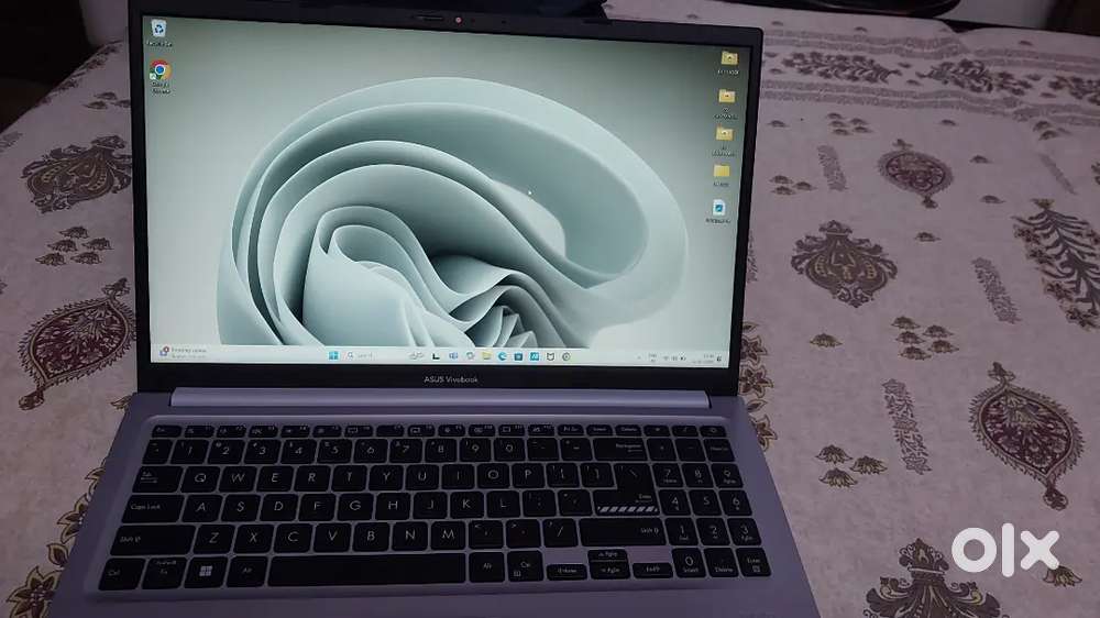 Asus Vivobook 12th generation i3 window 11