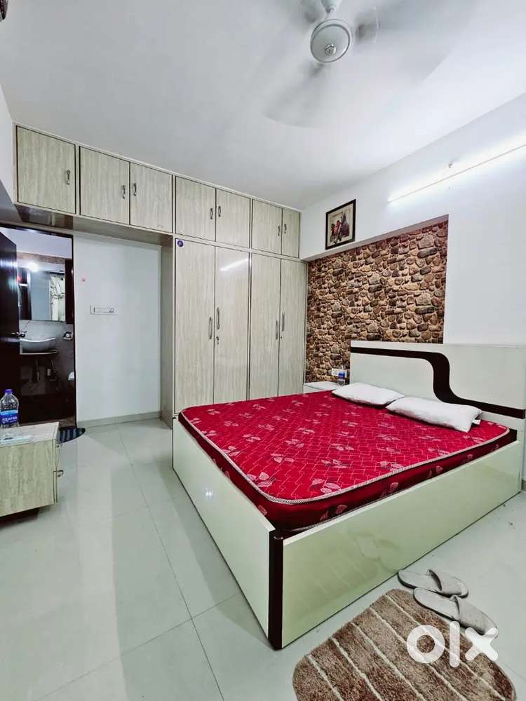 Separate bedroom furnished flat available for single male in marol.