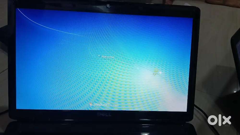 Dell laptop in working condition when connected to charger