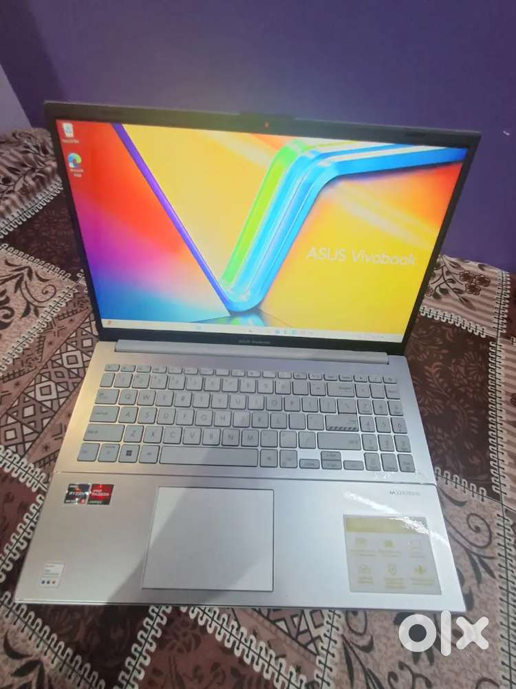 Asus vivobook go 15  ryzen 5 amd Radeon graphics 512 gb ssd 16 gb ram