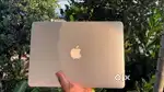 Apple laptop
