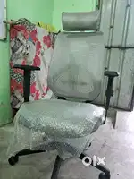 Wakefit office chair, very good,had it 2months ago.Wakefit 360⁰r