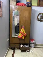 Almari almeera