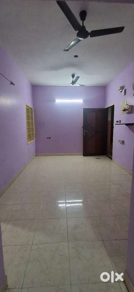 2 bhk flat sale choolaimedu Lift car parking