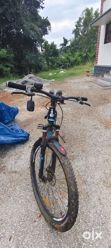 Raleigh navarro Disc Brake Cycle