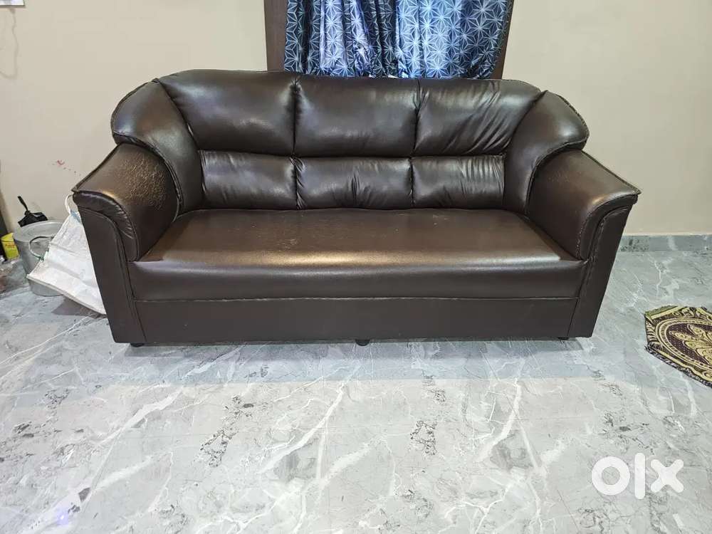 3 shiter Sofa set and 3 moving chairs