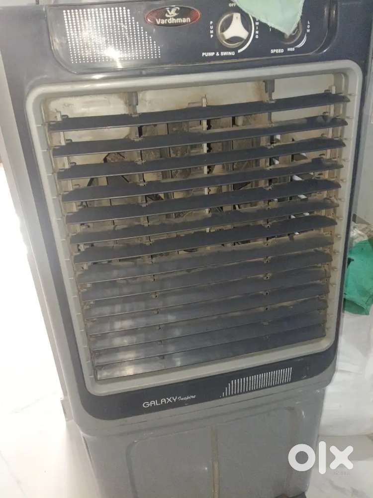 Cooler good condition no problem ghas lagwani padegi