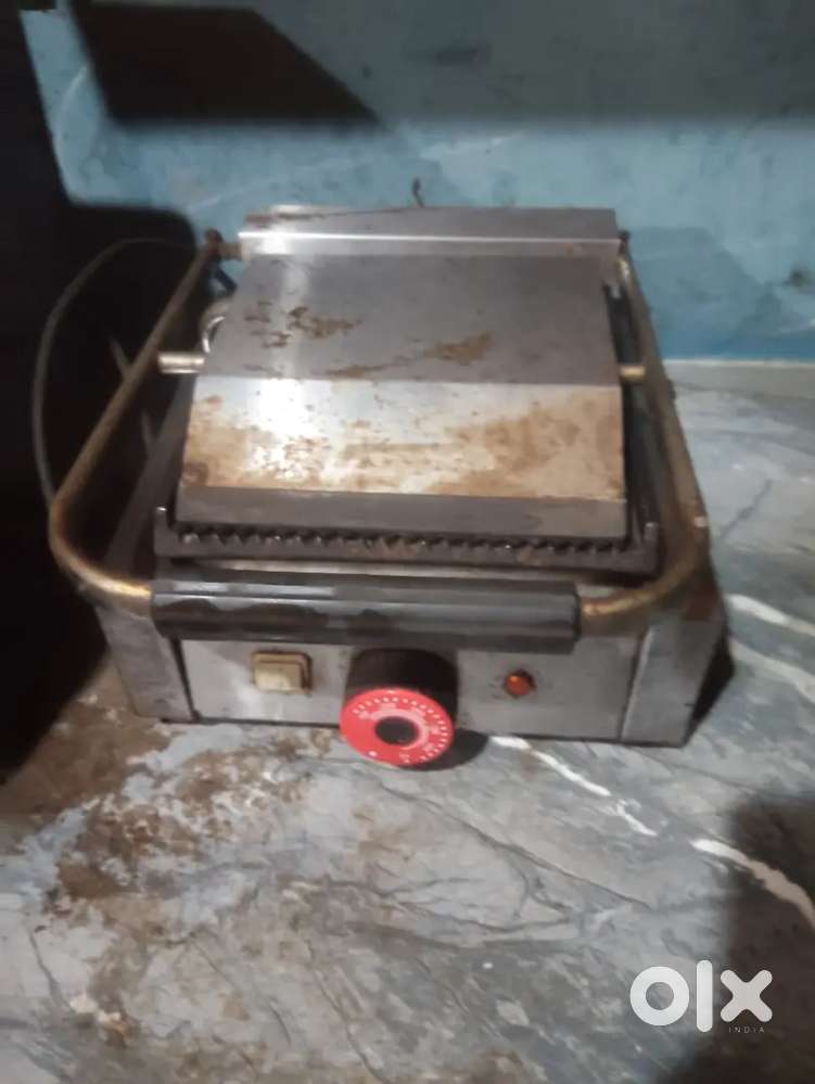 Pizza machine, sandwich machine and deep fry machine
