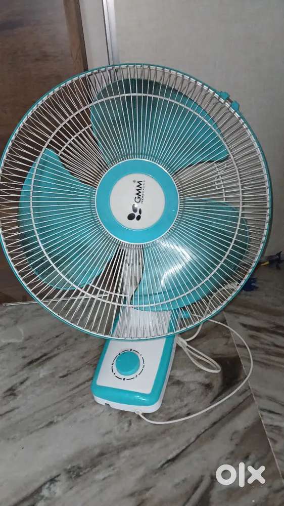 Wall hanging fan..2 months old fan