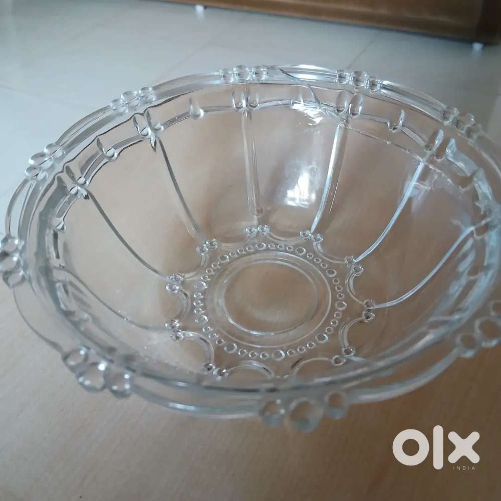 Crystal cut glass bowl   6 nos.