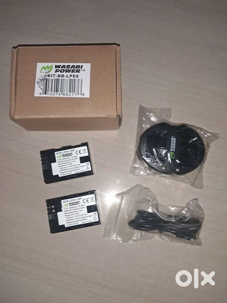 Battery kit for canon