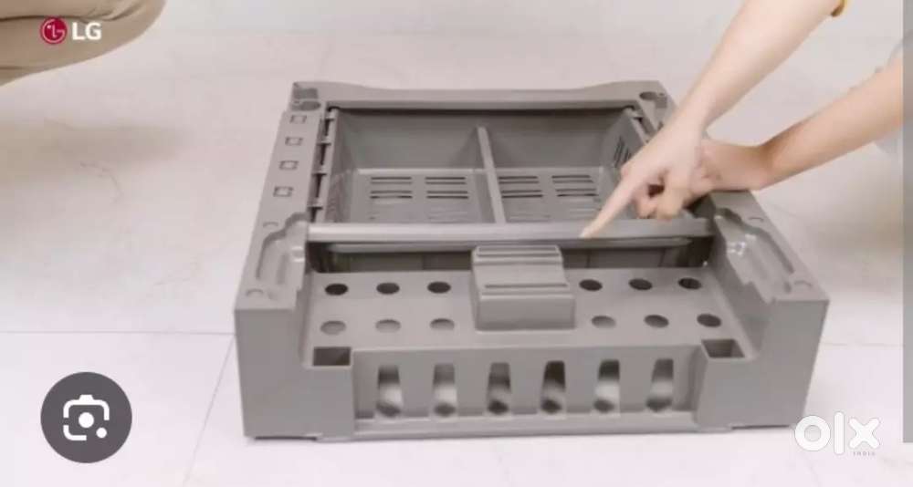 Lg 190 ltr trolley with storage