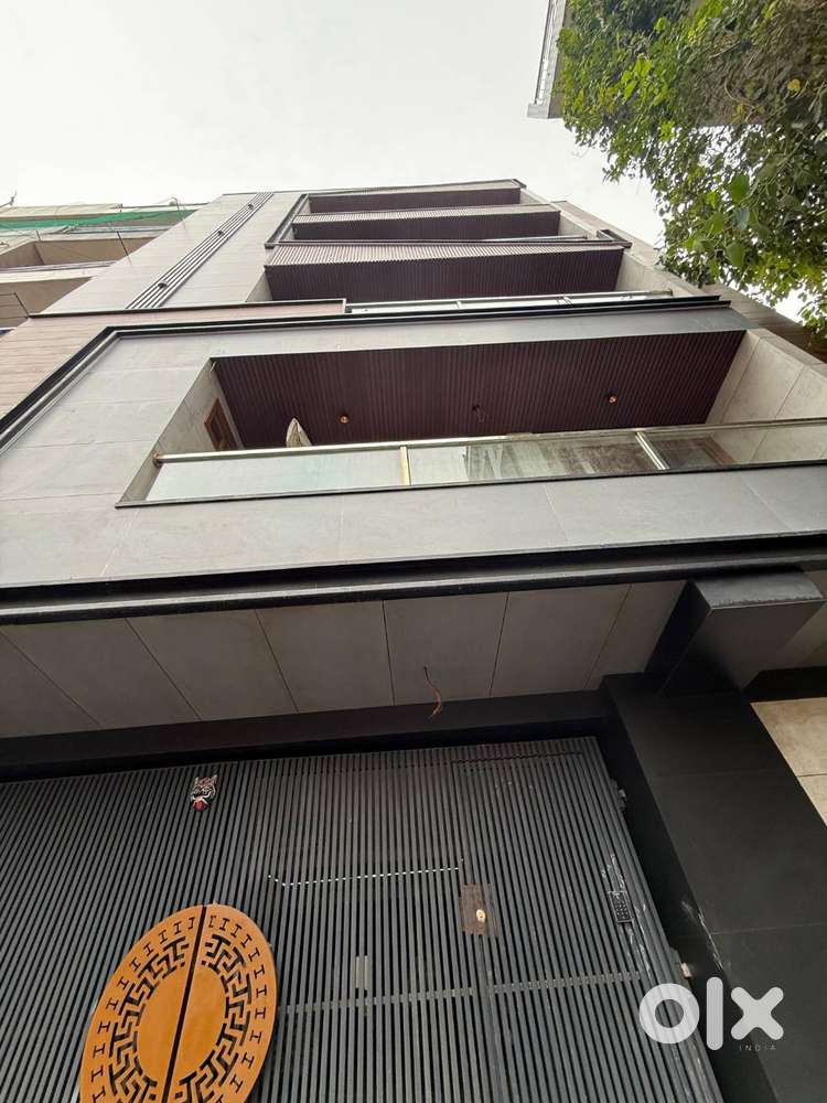 3BHK Flat For Sale in Dwarka Mor – ₹70 Lakh