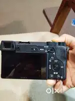 Sony 6500 with kit lence and 2 battery