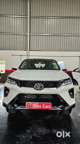 Toyota Fortuner Legender 4X4 AT 2.8, 2022, Diesel