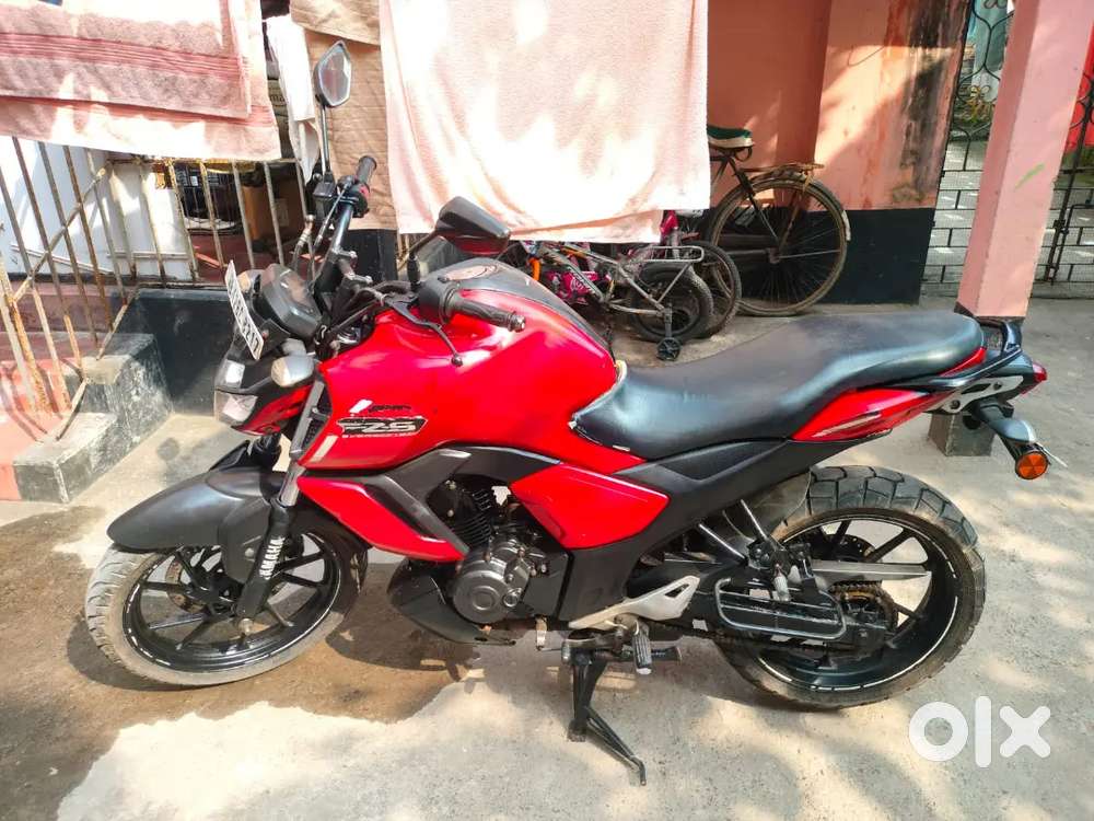 FZS EXCELLENT CONDITION BIKE INJUST 65000