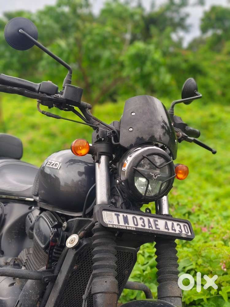 Yezdi roadster brand new condition