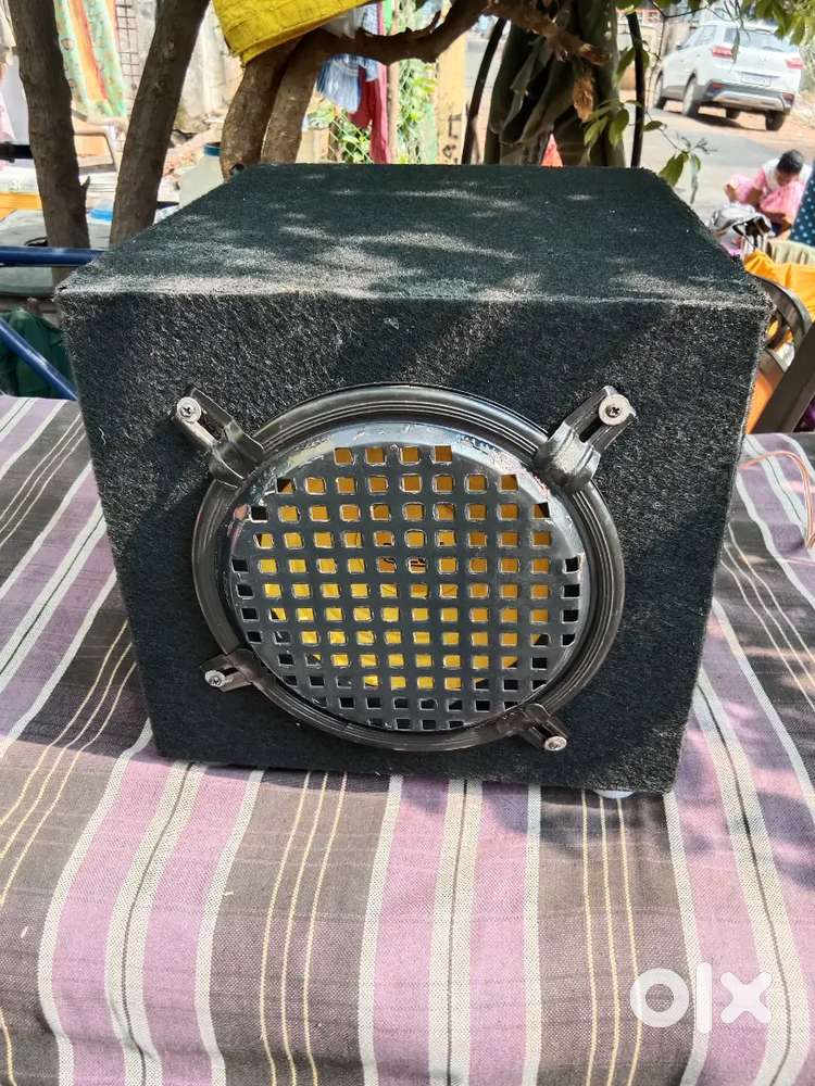 8inch speaker Box and amplifier