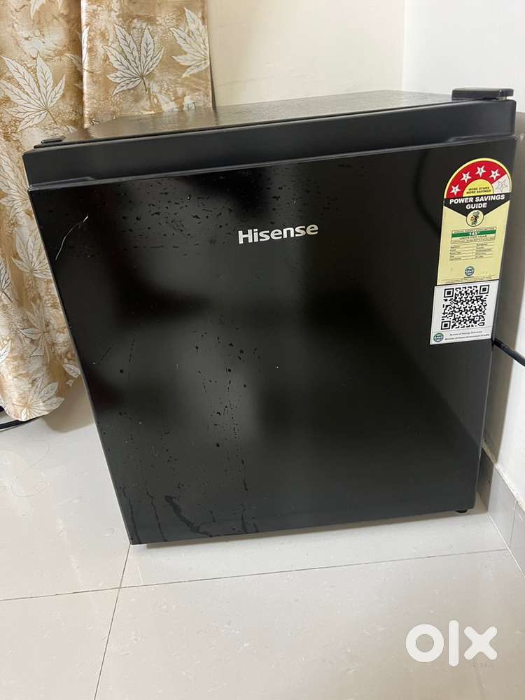 Hisense 45 liters mini fridge in great condition