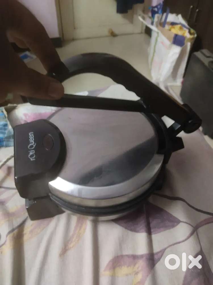 Roti Queen Chapati maker for less price & less used
