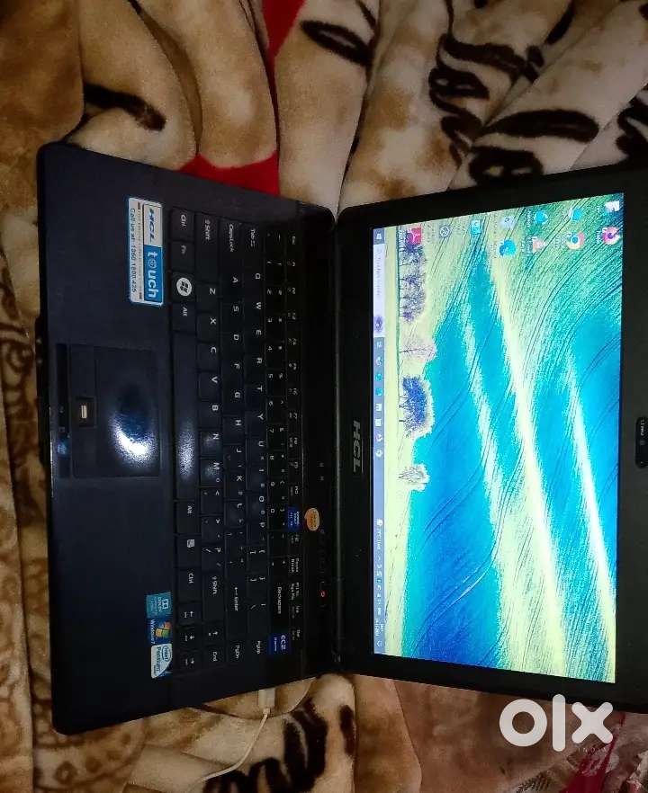 HCL laptop