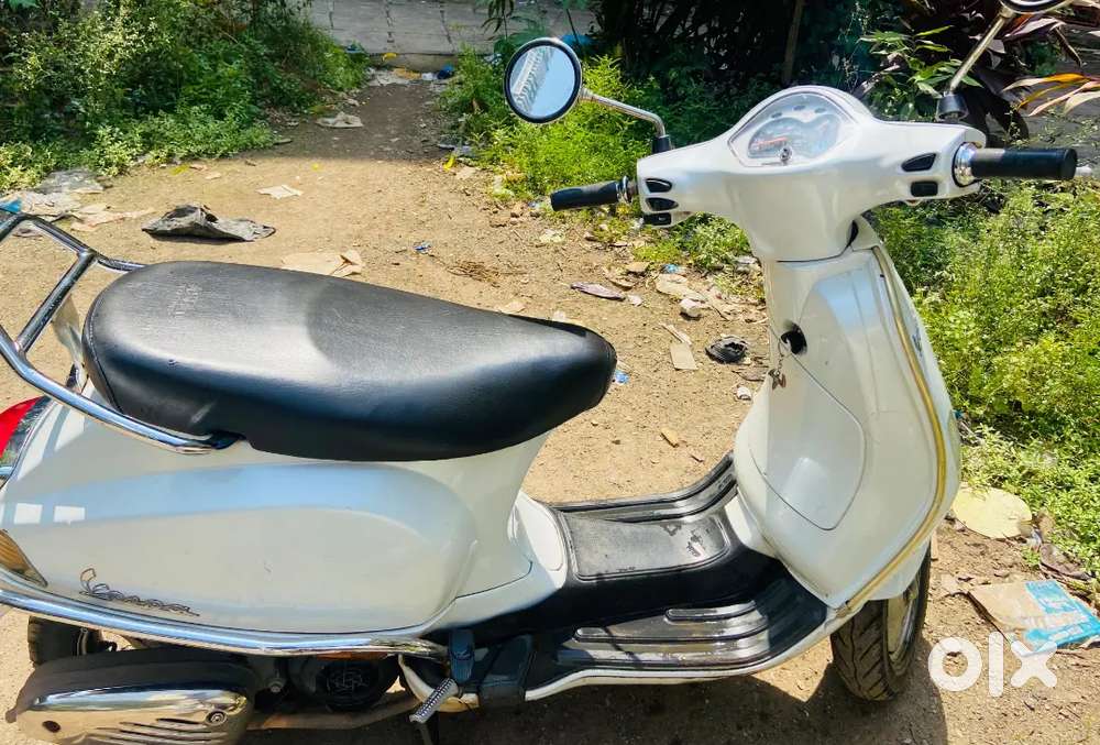 Vespa ZX 125 on sale