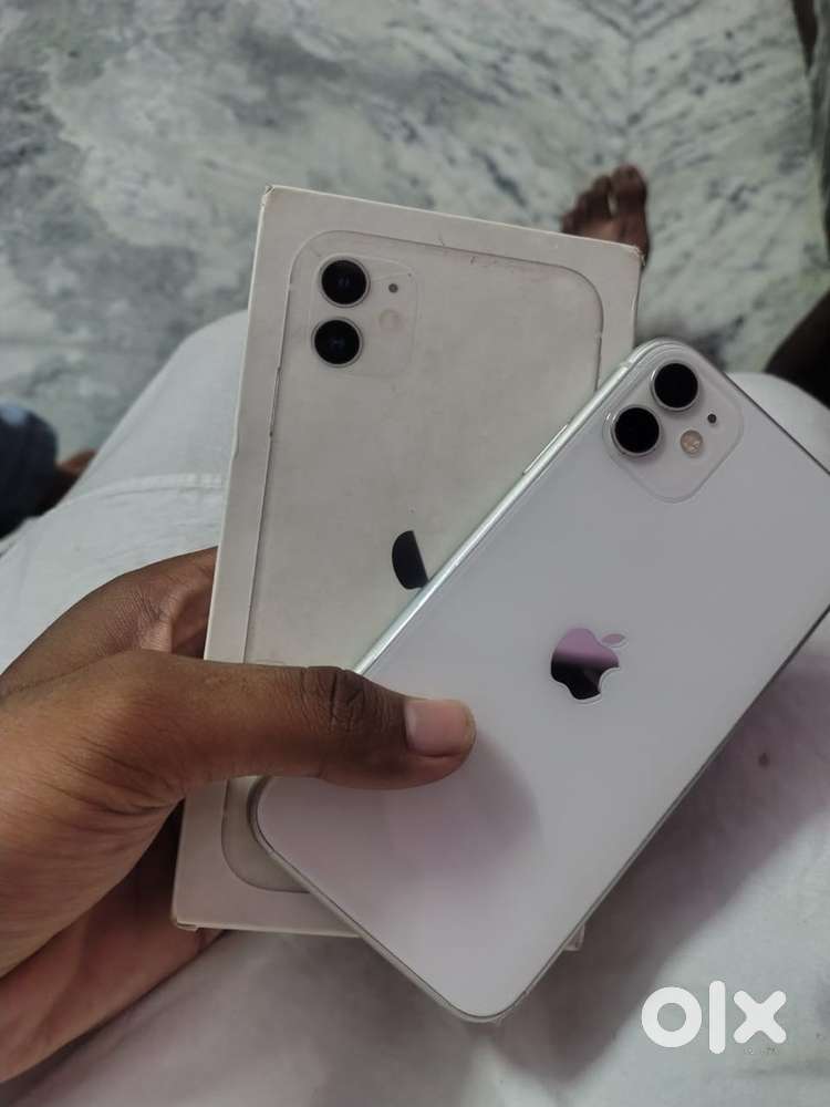 I phone 11 64 gh white