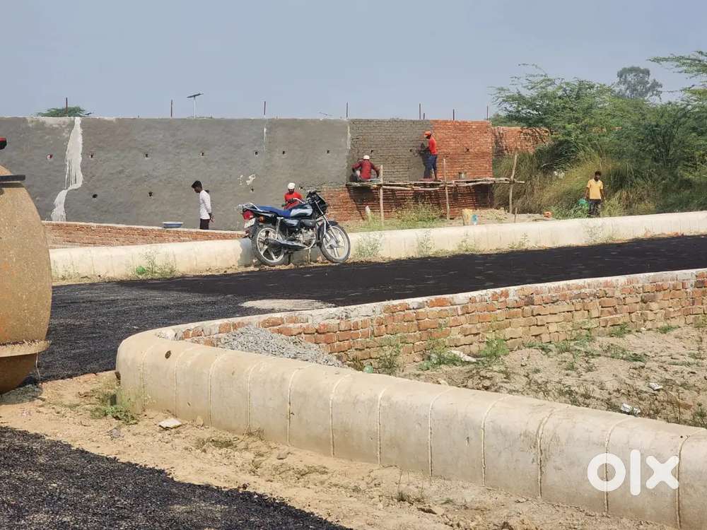 बहुत ही प्राइम लोकेशन में प्लॉट में जलसा रिसोर्ट के पास02