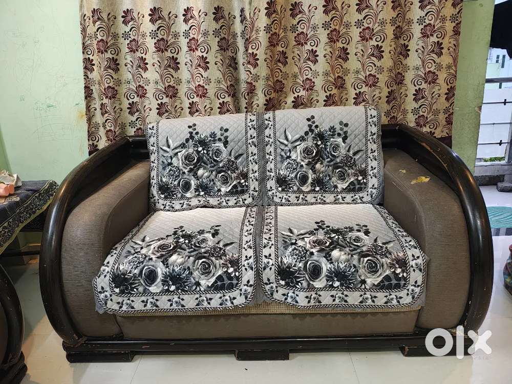 Want to sell sofa set 3+2, 12500/- fix rate