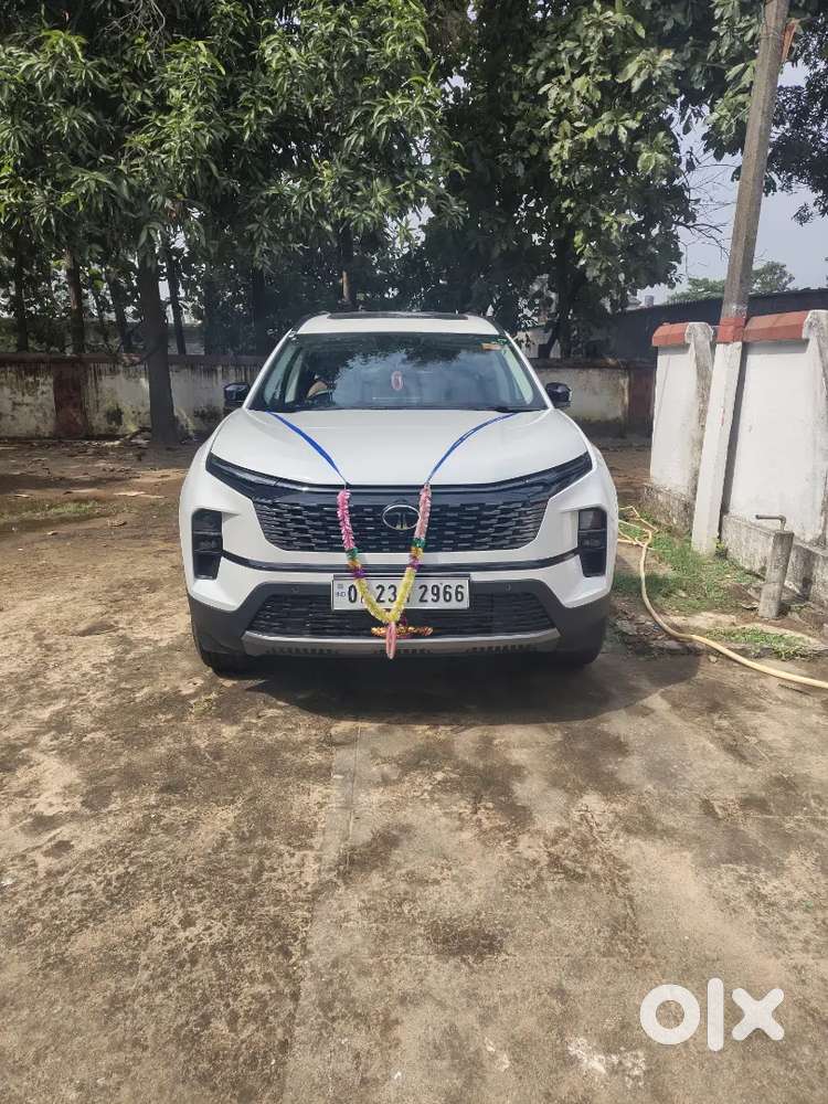 Tata Safari 2025 Diesel 2230 Km Driven
