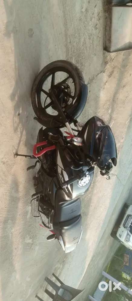Bajaj Pulser 125CC h Best mileage h Dono tyre new h