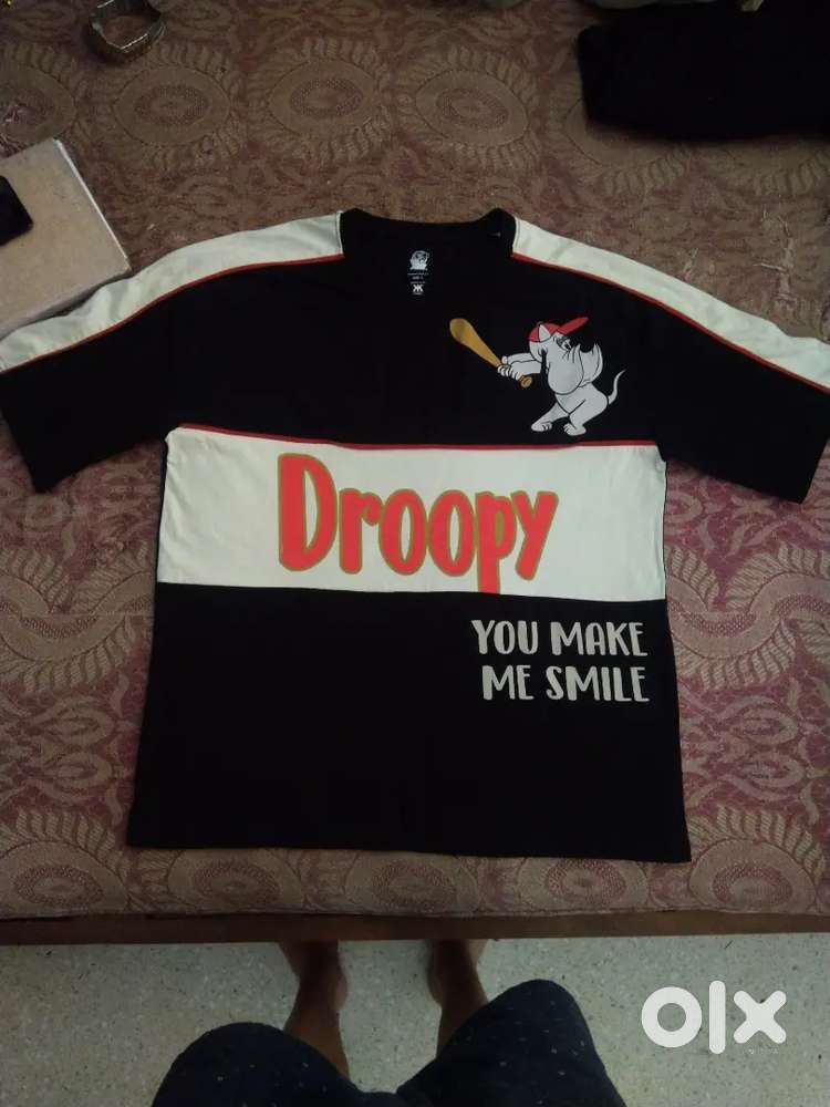 Kook N Keech branded tshirt