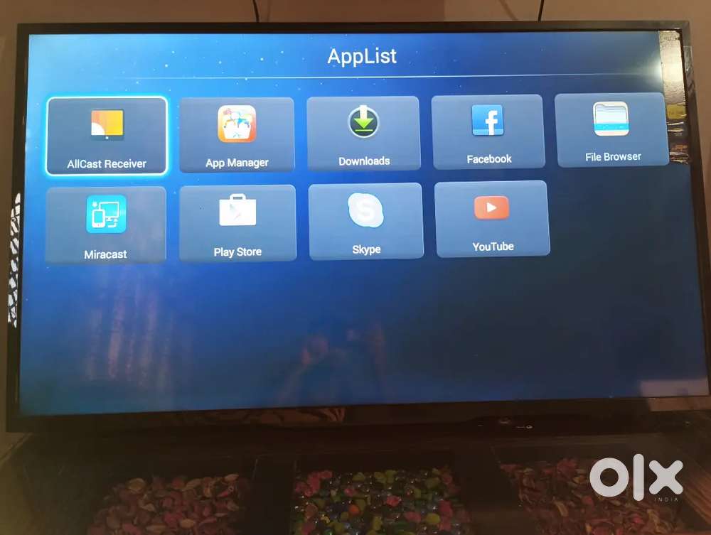 2 Led Smart tv and washing machine