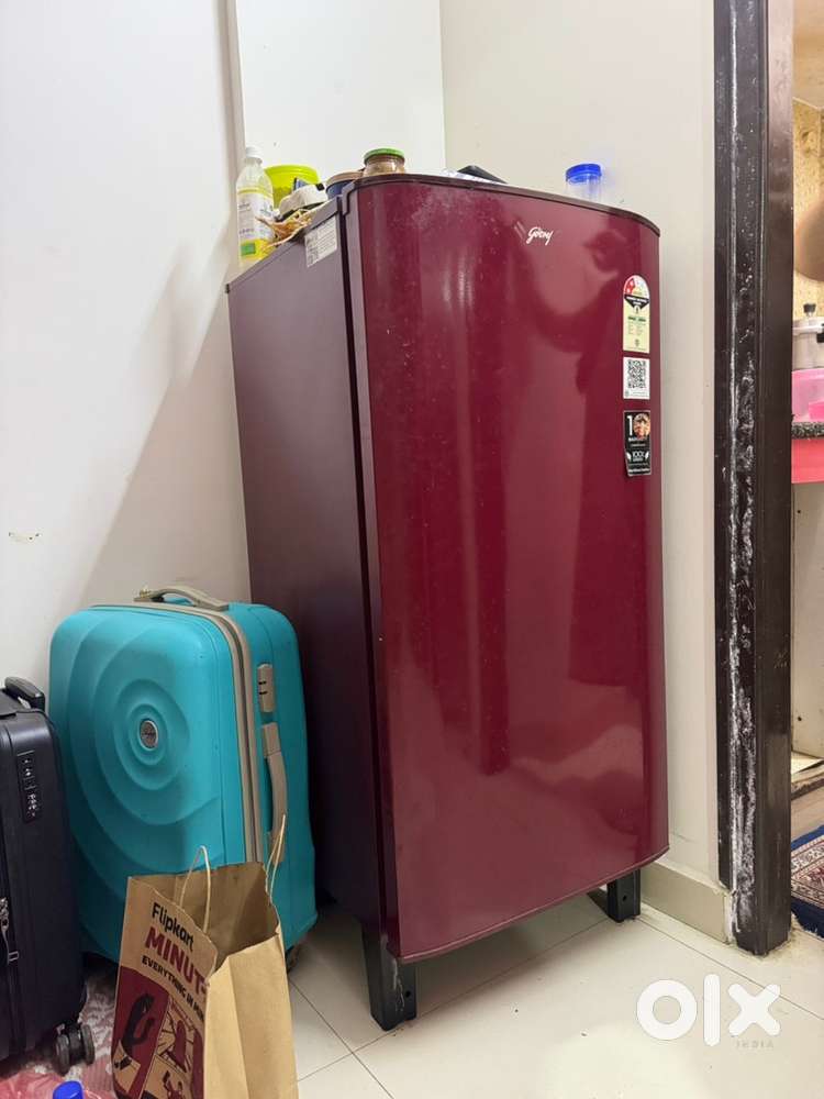 182 ltrs, having a good space management, Bought this for 12,000.