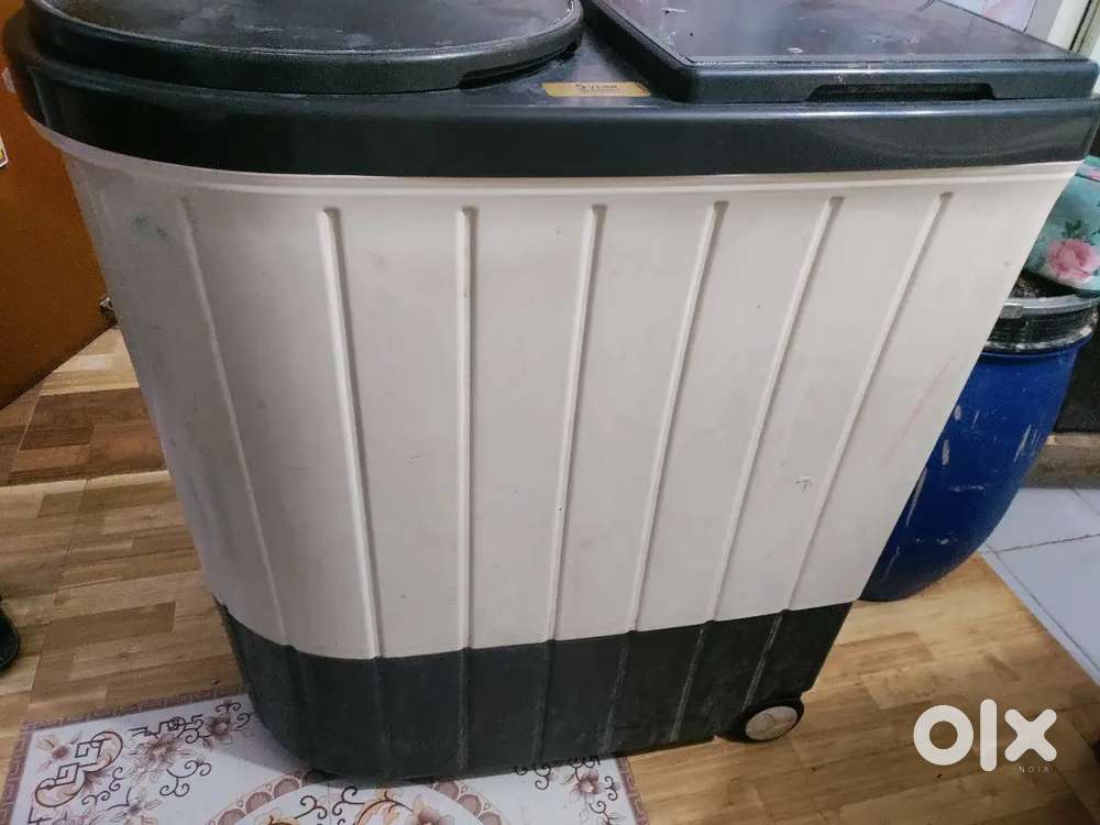 Whirlpool Washing Machine - Semi Automatic