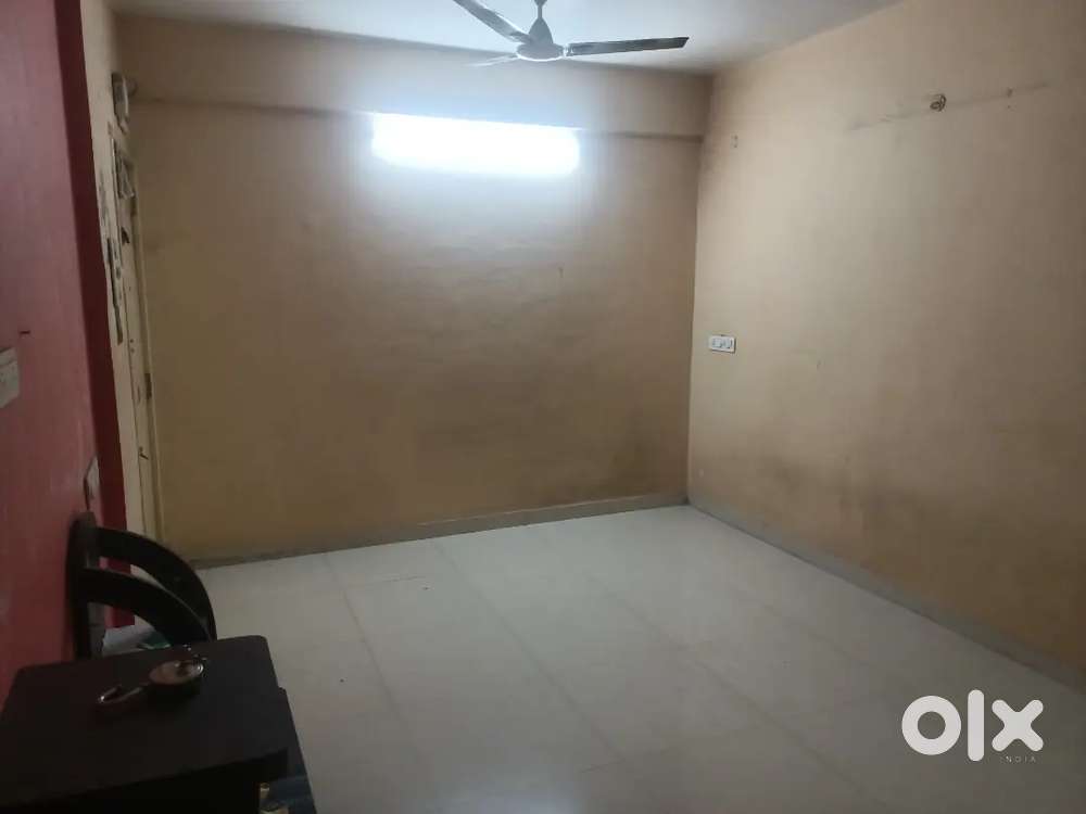 3 Flatmates Needed in Hall