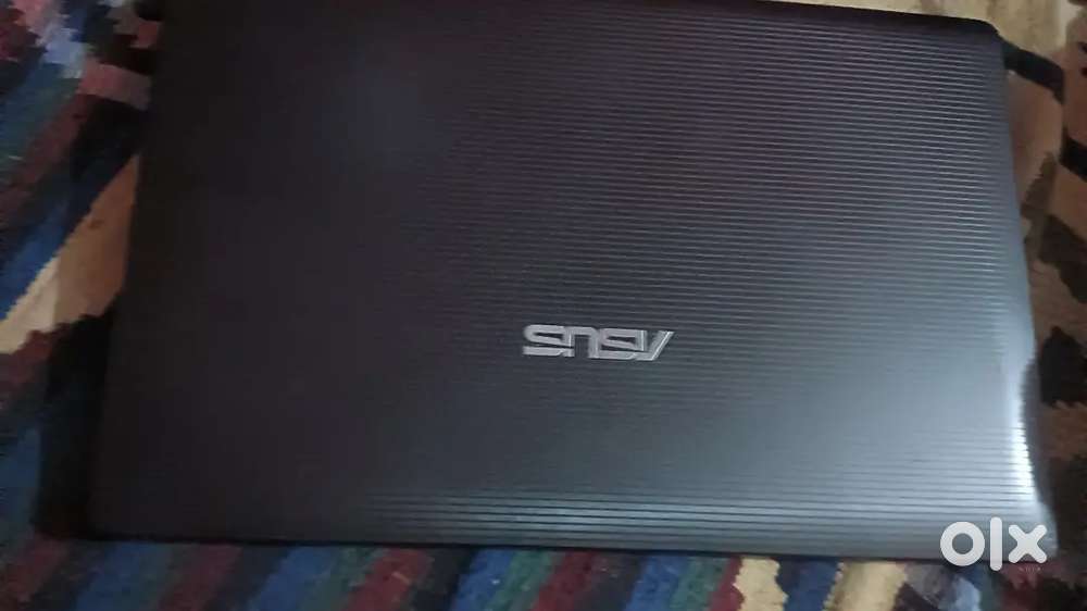 Asus laptop 4 gb + 128 SSD + 500 gb hardisk good condition