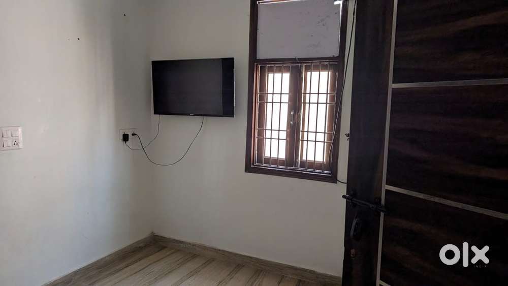 ventilated flat with balcony. need a flatmate