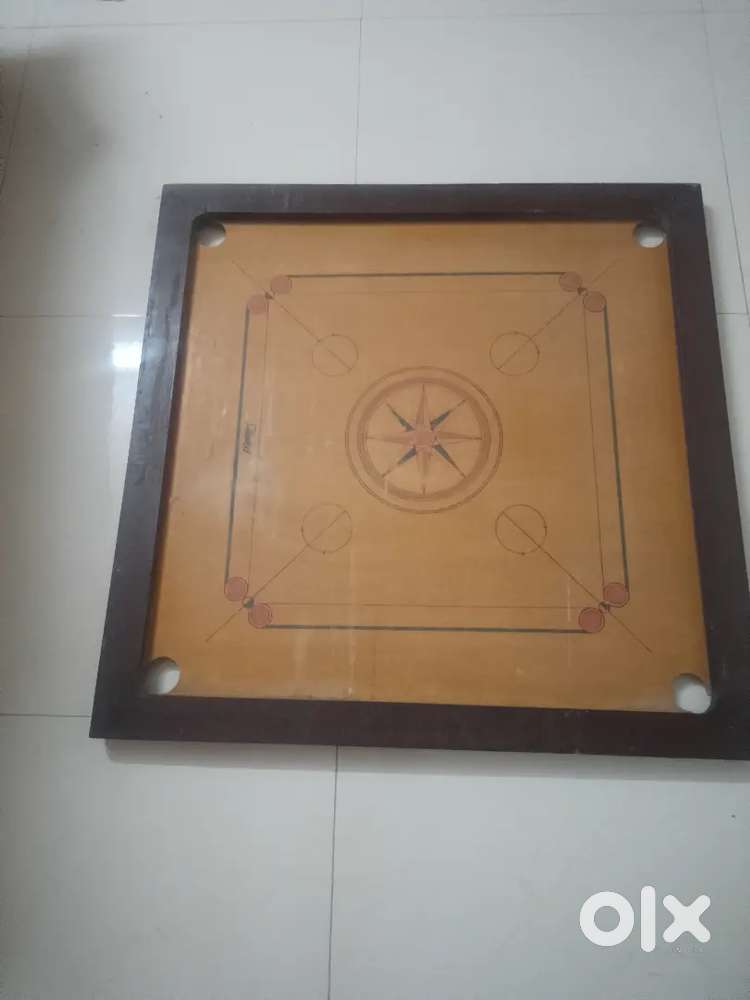 Very Good Condition Unsed Wooden Carrom Board