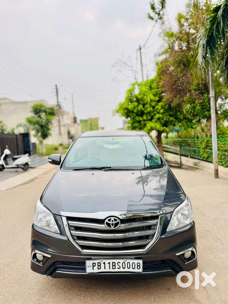 Toyota Innova 2.5 V 7 STR, 2015, Diesel