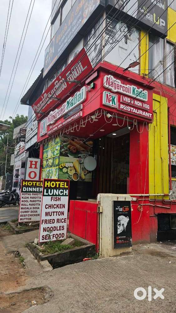 FULLY EQUIPPED RUNNING RESTAURANT