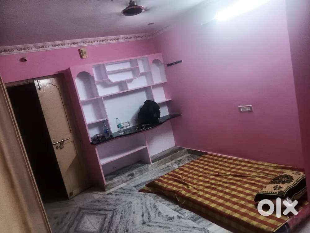 1 BHK FLAT SHARING
