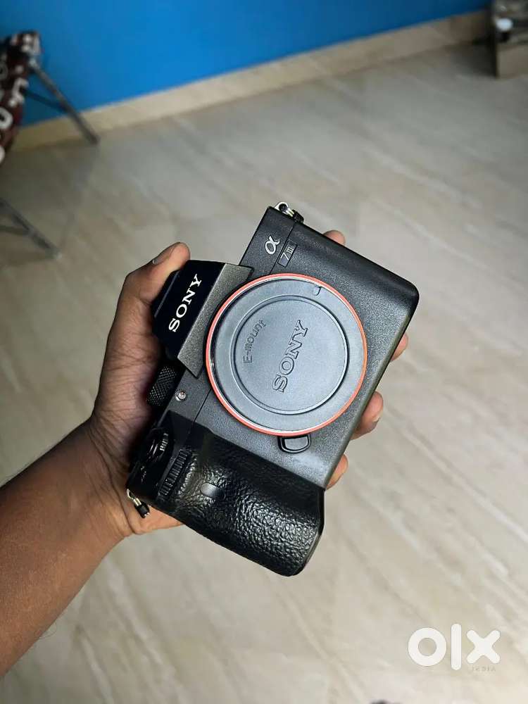 Sony A7mlll body with lens (4 month warenty)